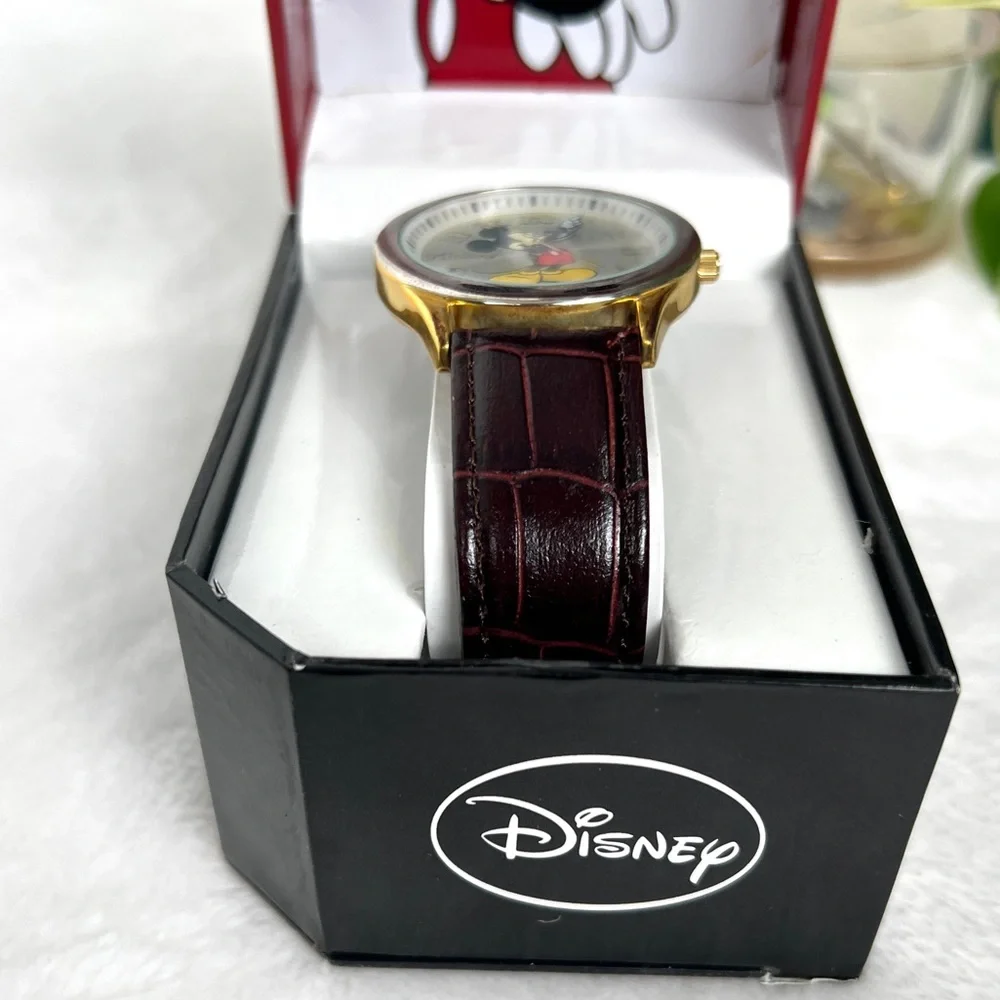 Mickey Mouse Watch - Picture 3 of 12